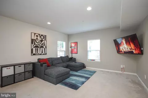 1024 Cook Dr SE, Washington, DC 20032