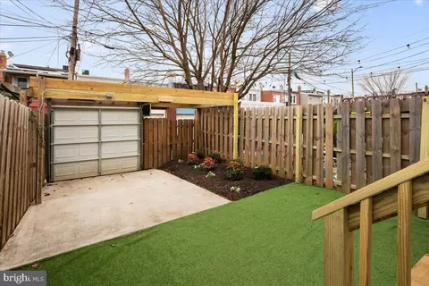 Exterior - 325 14th Pl NE, Washington, DC 20002 photo 5 of 11