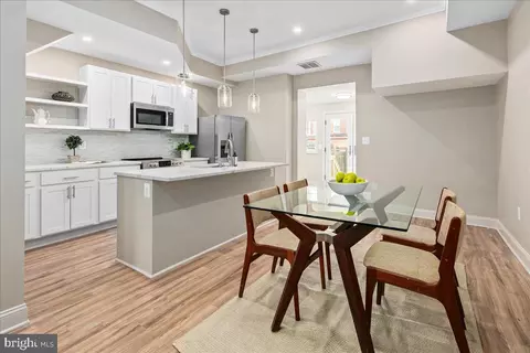 Dining - 325 14th Pl NE, Washington, DC 20002 photo 1 of 4