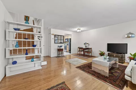 1107 Harvard St NW #R, Washington, DC 20009