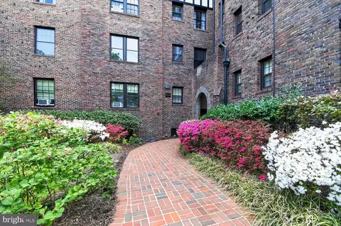 3016 Tilden St NW #403, Washington, DC 20008