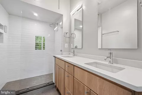 Bath - 706 12th St NE, Washington, DC 20002 photo 3 of 5