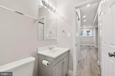 Bath - 706 12th St NE, Washington, DC 20002 photo 5 of 5