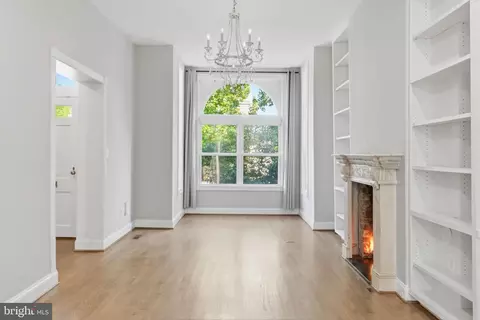 Living - 706 12th St NE, Washington, DC 20002 photo 3 of 8