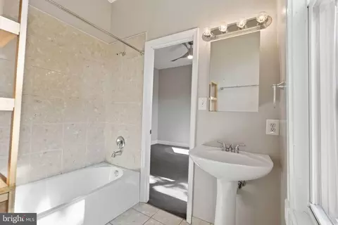 Bath - 706 12th St NE, Washington, DC 20002 photo 2 of 5