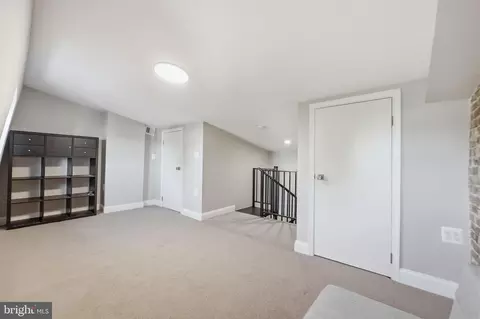 Entry Way - 706 12th St NE, Washington, DC 20002 photo 4 of 5