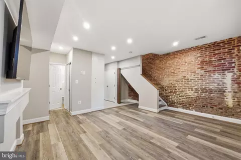 Living - 706 12th St NE, Washington, DC 20002 photo 8 of 8