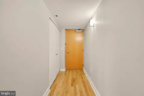 Entry Way - 675 E St NW #350, Washington, DC 20004 photo 2 of 4
