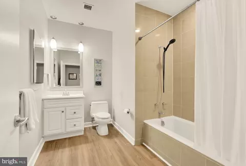 Bath - 675 E St NW #350, Washington, DC 20004 photo 2 of 3