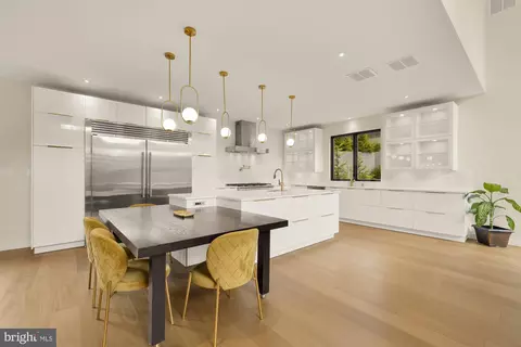 Kitchen - 8165 E Beach Dr NW, Washington, DC 20012 photo 1 of 5