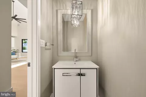 Entry Way - 8165 E Beach Dr NW, Washington, DC 20012 photo 2 of 4