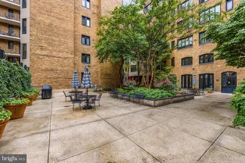 Exterior - 1701 16th St NW #321, Washington, DC 20009 photo 3 of 4
