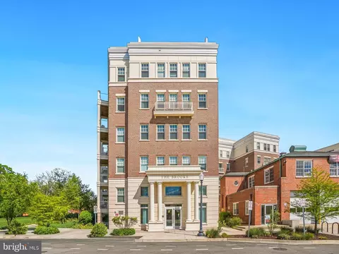 6803 Cameron Dr NW #314, Washington, DC 20012