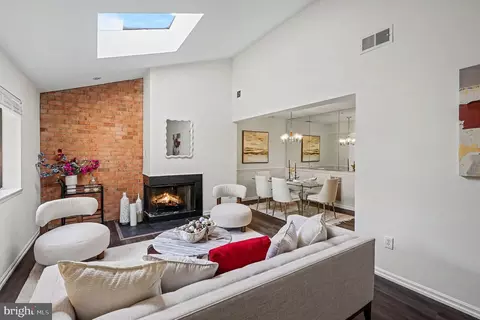 3450 Summit Ct NE #3450, Washington, DC 20018