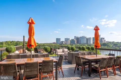 3299 K St NW #401, Washington, DC 20007