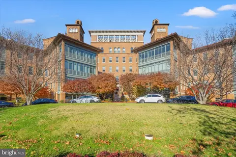 2425 L St NW #324, Washington, DC 20037