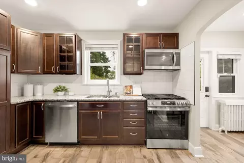 Kitchen - 325 Oglethorpe St NW, Washington, DC 20011 photo 2 of 2