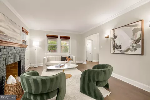 Living - 325 Oglethorpe St NW, Washington, DC 20011 photo 1 of 4