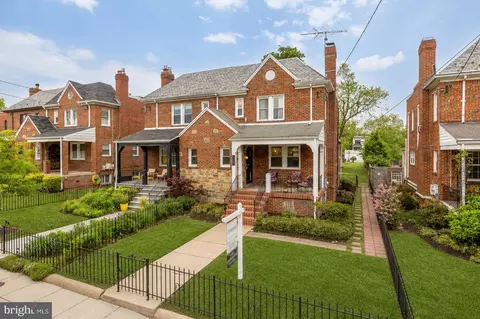 325 Oglethorpe St NW, Washington, DC 20011