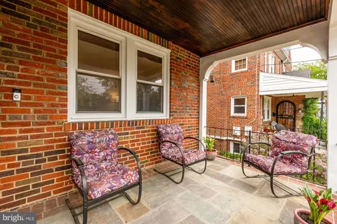 Exterior - 325 Oglethorpe St NW, Washington, DC 20011 photo 4 of 10