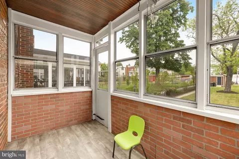Exterior - 325 Oglethorpe St NW, Washington, DC 20011 photo 6 of 10
