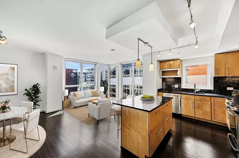 1025 1st St SE #906, Washington, DC 20003