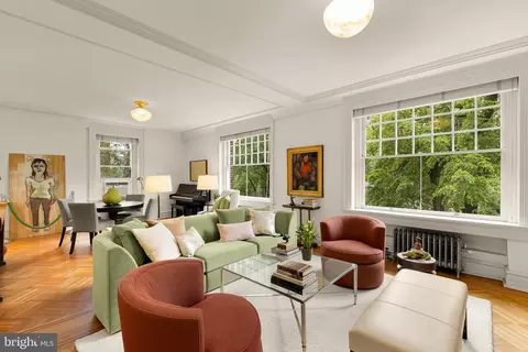 2039 New Hampshire Ave NW #301, Washington, DC 20009