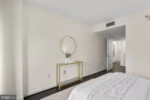 631 D St NW #1129, Washington, DC 20004 photo 19