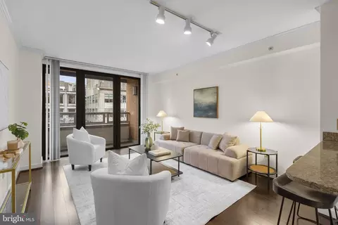 631 D St NW #1129, Washington, DC 20004 photo 2