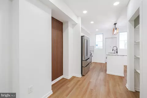 Entry Way - 1721 L St NE, Washington, DC 20002 photo 5 of 11