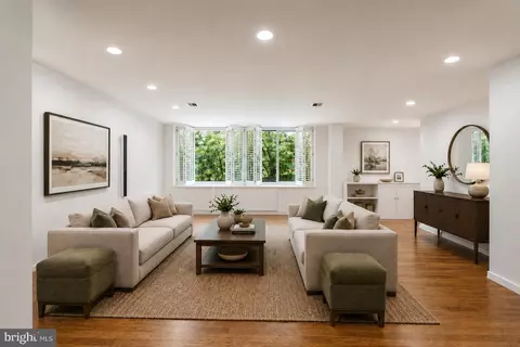 4100 Cathedral Ave NW #615, Washington, DC 20016