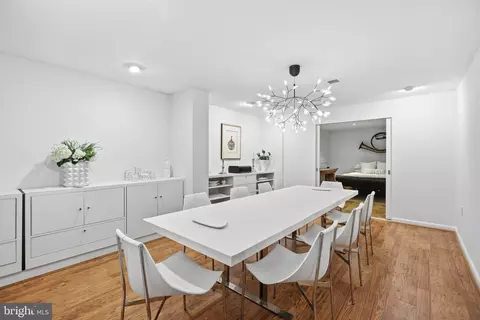 4100 Cathedral Ave NW #615, Washington, DC 20016