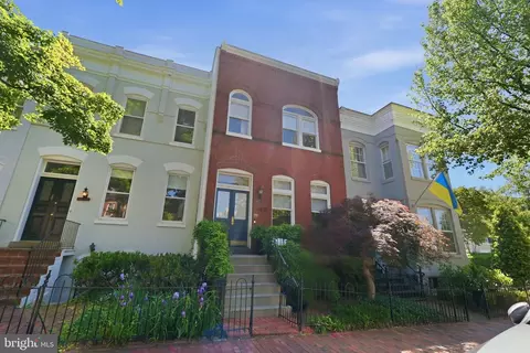 1633 35th St NW, Washington, DC 20007