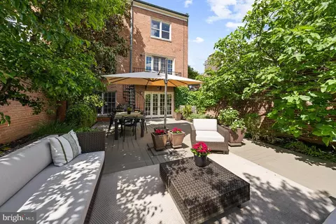 Exterior - 2118 S Street St NW, Washington, DC 20008 photo 6 of 7