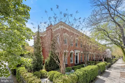 Exterior - 419 G St SE, Washington, DC 20003 photo 10 of 16