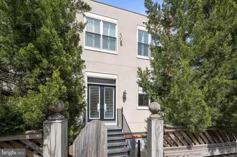 Other - 419 G St SE, Washington, DC 20003 photo 9 of 14