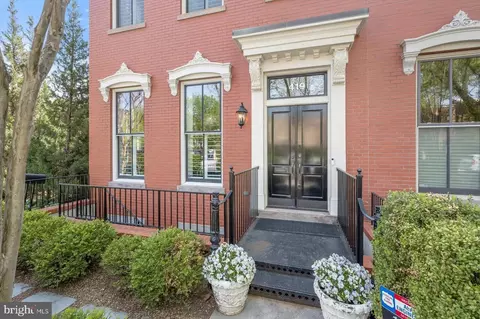 419 G St SE, Washington, DC 20003
