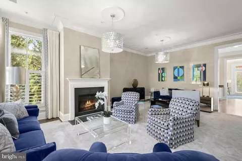 Living - 419 G St SE, Washington, DC 20003 photo 1 of 9