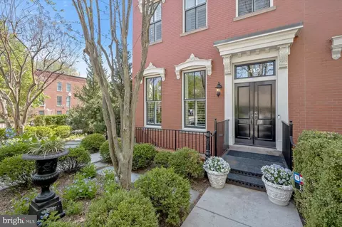 Exterior - 419 G St SE, Washington, DC 20003 photo 2 of 16