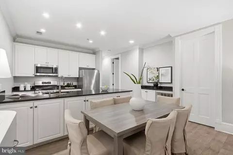 Dining - 419 G St SE, Washington, DC 20003 photo 2 of 3