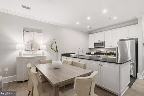 Dining - 419 G St SE, Washington, DC 20003 photo 3 of 3