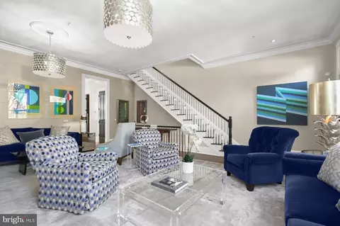 Living - 419 G St SE, Washington, DC 20003 photo 4 of 9