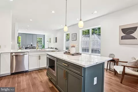 Kitchen - 322 56th St NE, Washington, DC 20019 photo 3 of 4