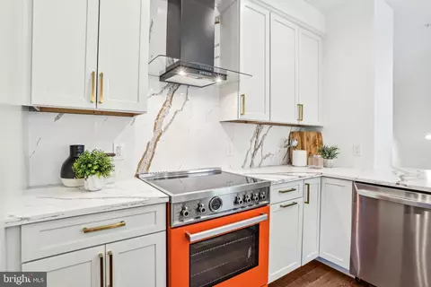 Kitchen - 322 56th St NE, Washington, DC 20019 photo 2 of 4