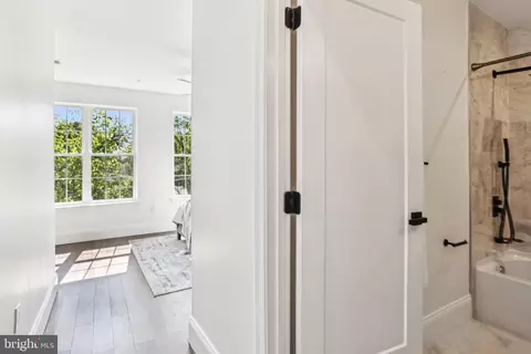 Entry Way - 322 56th St NE, Washington, DC 20019 photo 4 of 7