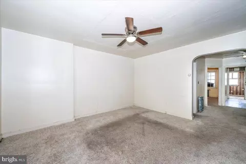Living - 1010-1012 16th St NE, Washington, DC 20002 photo 5 of 5