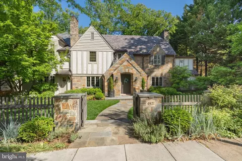 4921 Quebec St NW, Washington, DC 20016