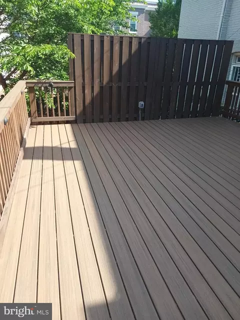 Exterior - 1010 10th St NE, Washington, DC 20002 photo 3 of 4