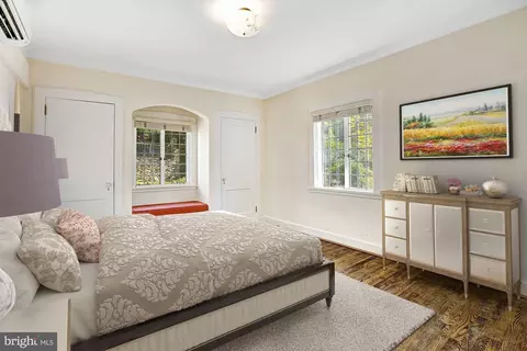 Bedroom - 2701 32nd St NW, Washington, DC 20008 photo 2 of 2