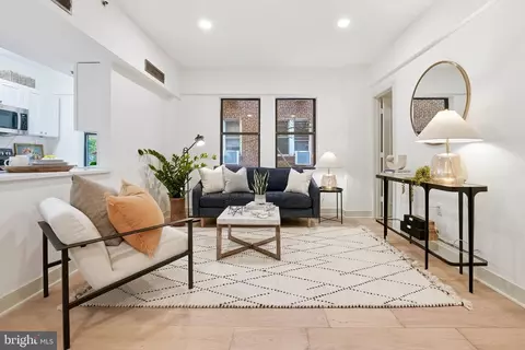 1727 R St NW #203, Washington, DC 20009